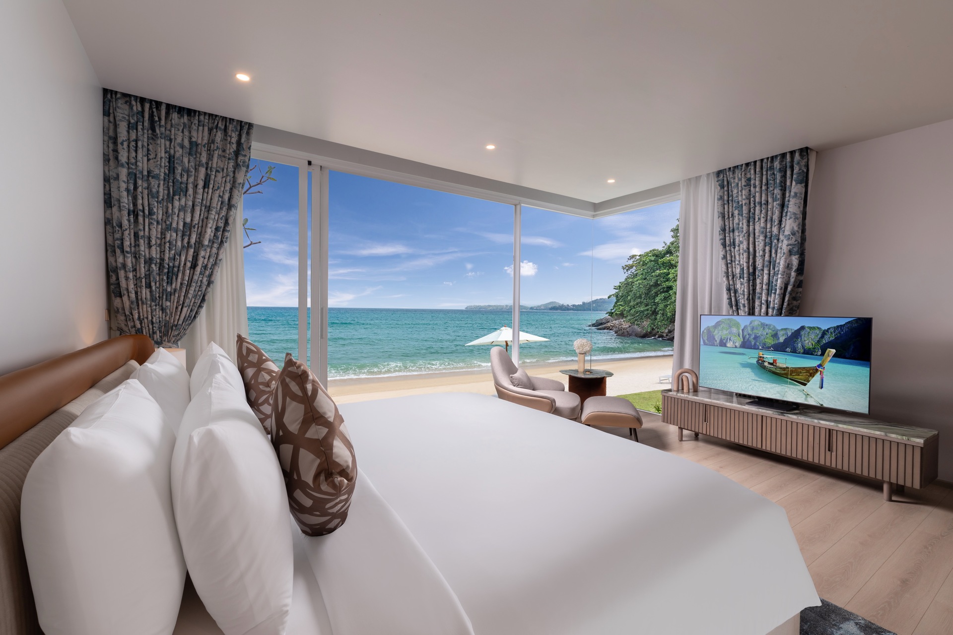 Villa Amann Phuket - Master Bedroom 1 2