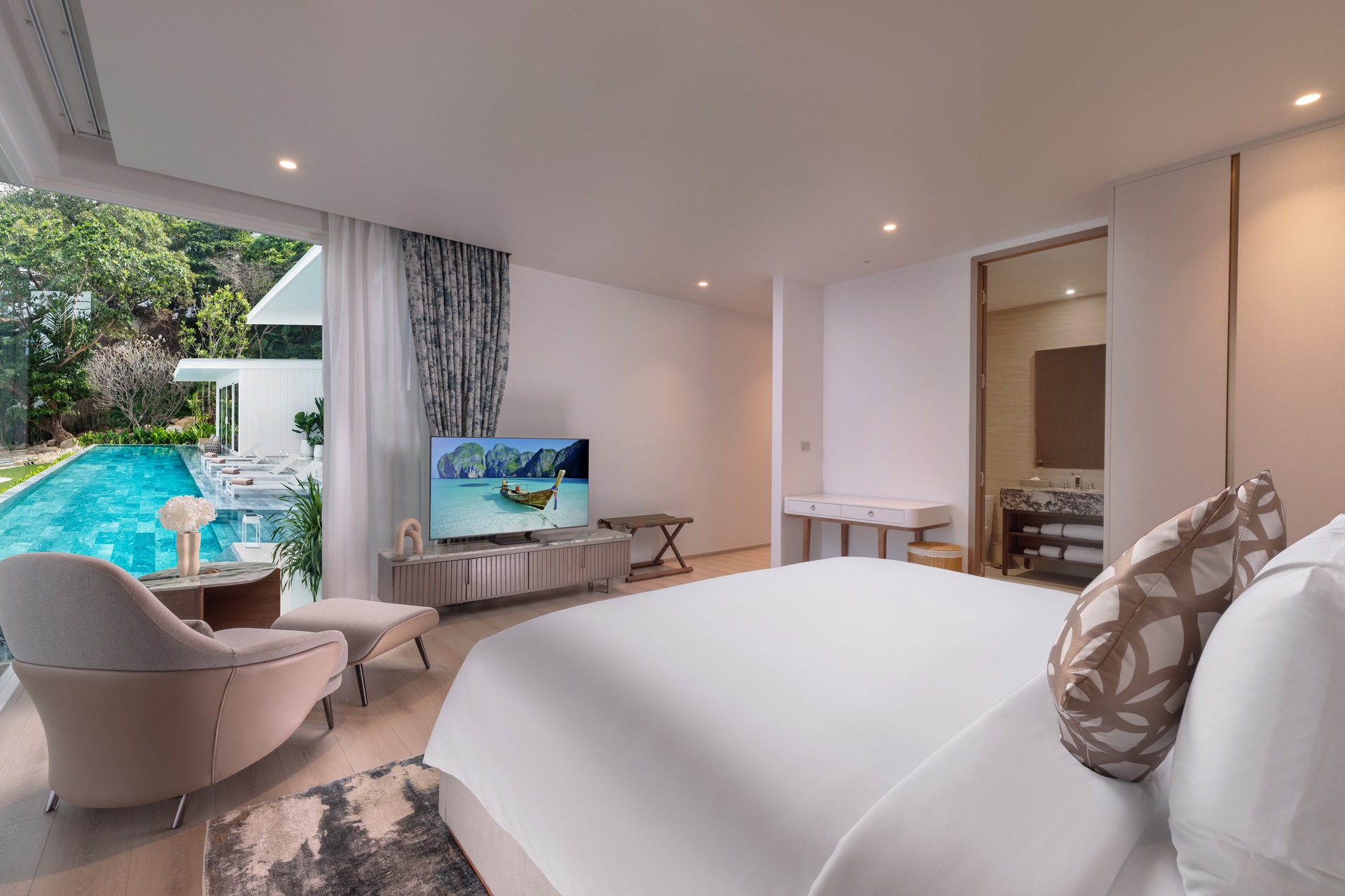 Villa Amann Phuket - Master Bedroom 1 3
