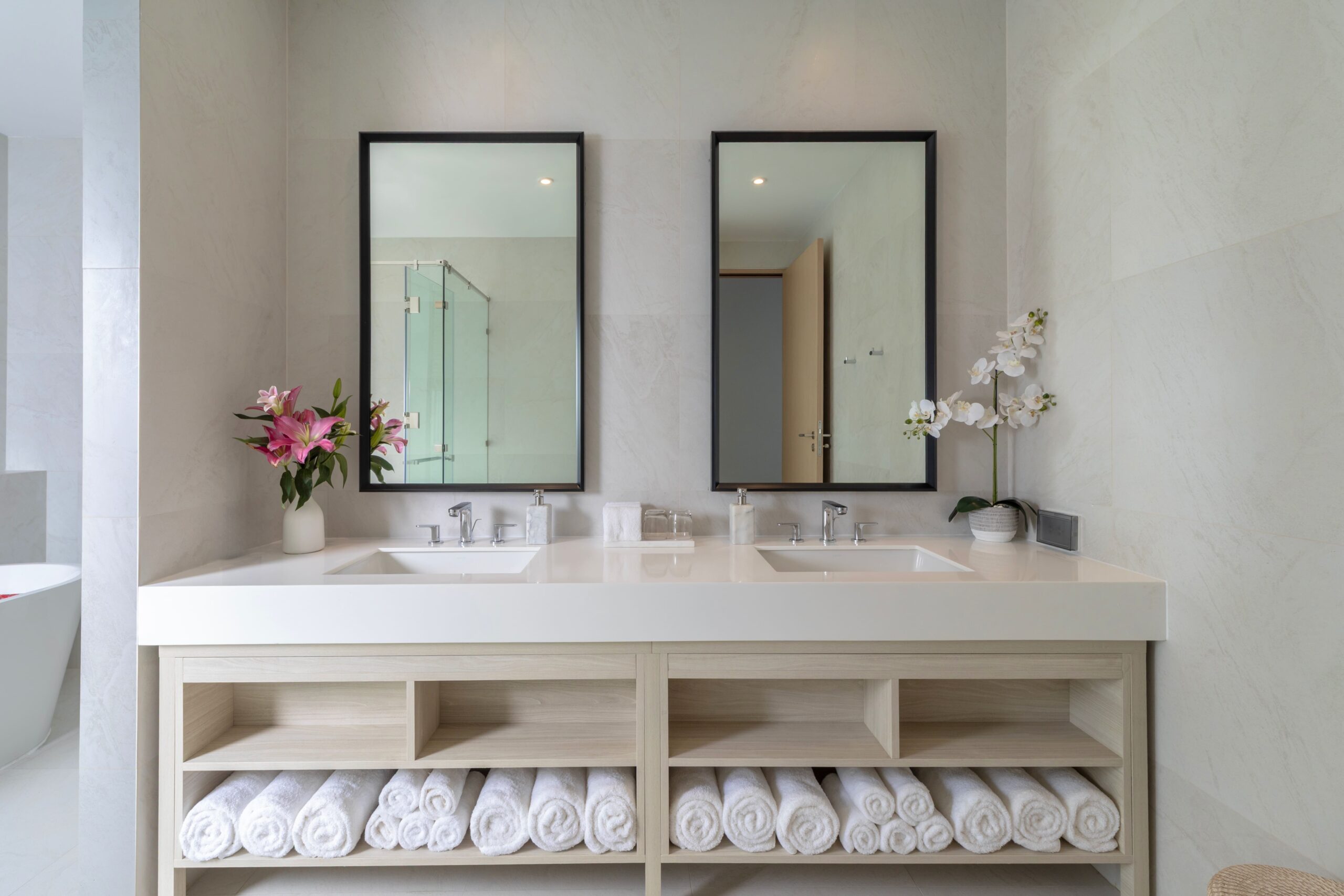 Villa ANDA Phuket - Master Bedroom 1 8